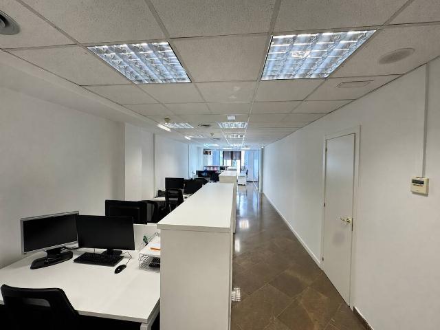 Oficina en Alquiler en Dreta de l'Eixample