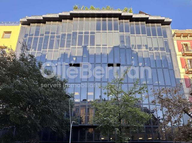 Oficina en Alquiler en Dreta de l'Eixample