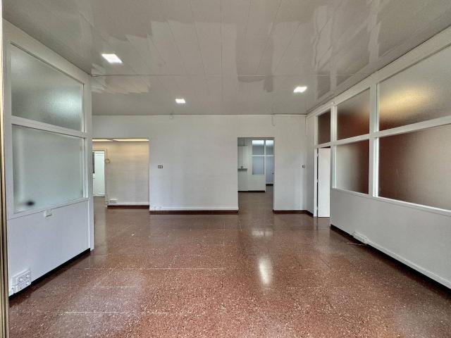 Oficina en Alquiler en Dreta de l'Eixample