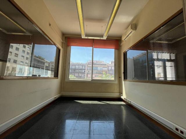 Oficina en Alquiler en Dreta de l'Eixample