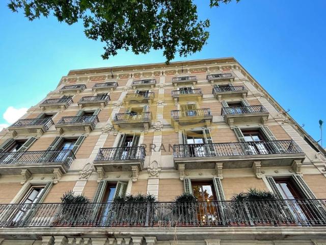 Oficina en Alquiler en Dreta de l'Eixample