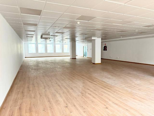 Oficina en Alquiler en Dreta de l'Eixample