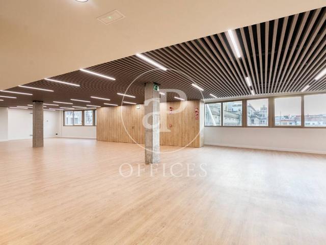 Oficina en Alquiler en Dreta de l'Eixample