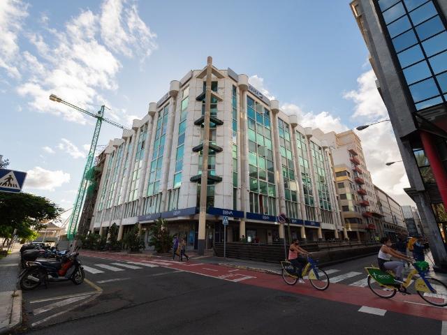 Oficina en alquiler en Edificio Internacional, Santa Catalina