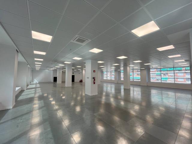 Oficina en Alquiler en El Parc i la Llacuna del Poblenou
