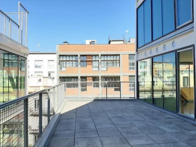 Oficina en Alquiler en El Parc i la Llacuna del Poblenou