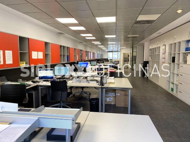 Oficina en Alquiler en El Poblenou