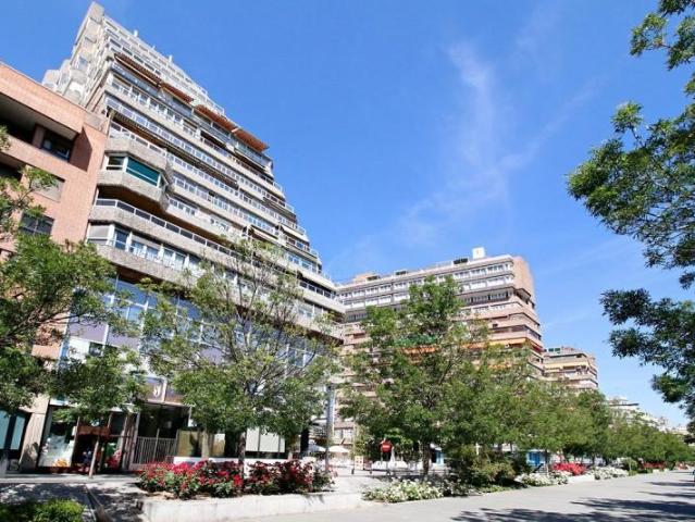 Oficina en alquiler en Granada, Constitucion