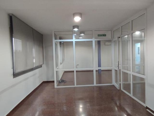 Oficina en alquiler en la calle Guimerà
