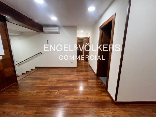 Oficina en Alquiler en L'Antiga Esquerra de l'Eixample
