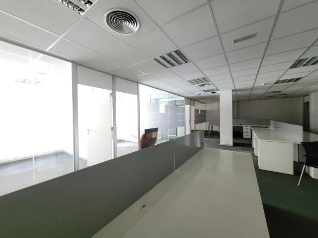 Oficina en alquiler en Licenciado Poza