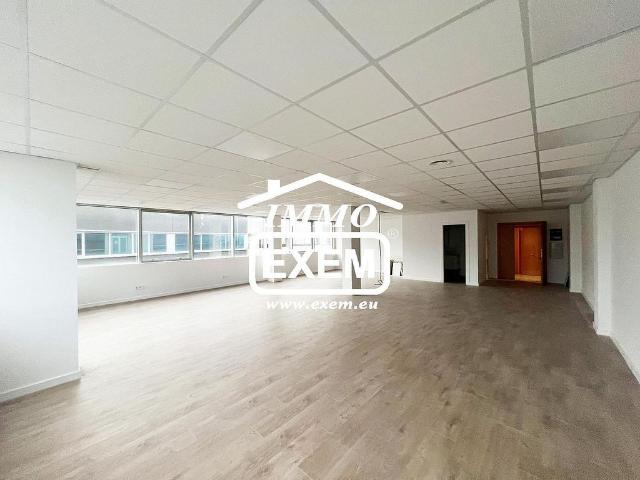 Oficina en alquiler en Lleida, de 109 m² por 600