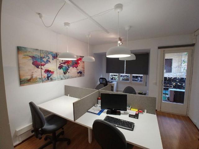 Oficina en alquiler en Palamós, de 99 m² por 280