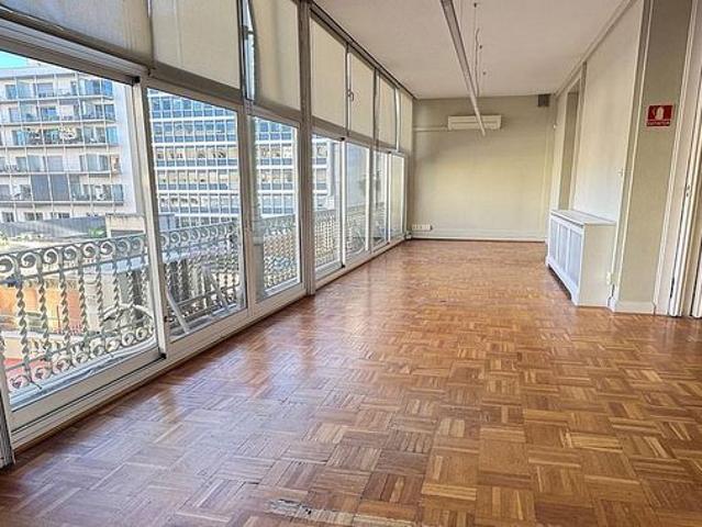 Oficina en alquiler en paseo De Gràcia, Barcelona, de 163 m² por 3.423