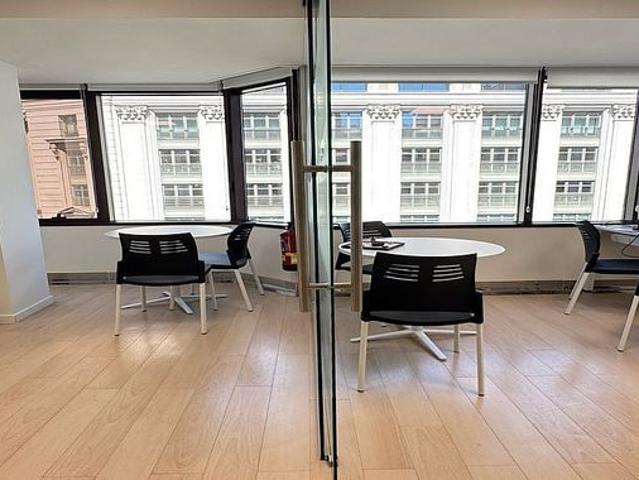 Oficina en alquiler en paseo De Gràcia, Barcelona, de 252 m² por 5.040
