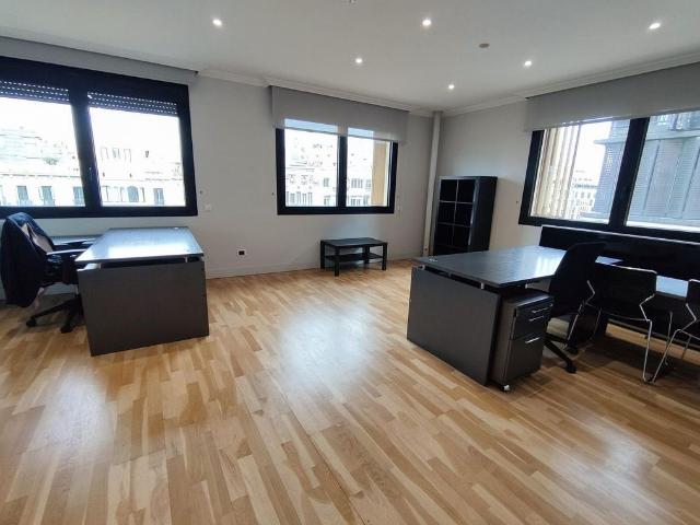 Oficina en alquiler en paseo De Gràcia, Barcelona, de 30 m² por 1.850