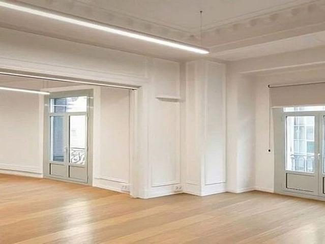 Oficina en alquiler en paseo De Gràcia, Barcelona, de 528 m² por 12.672