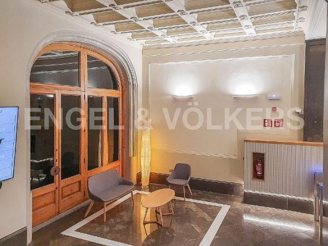 Oficina en alquiler en paseo De Gràcia, Barcelona, de 91 m² por 2.184