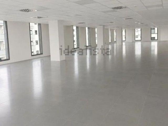 Oficina en alquiler en paseo De la Zona Franca, Barcelona, de 693 m² por 11.764