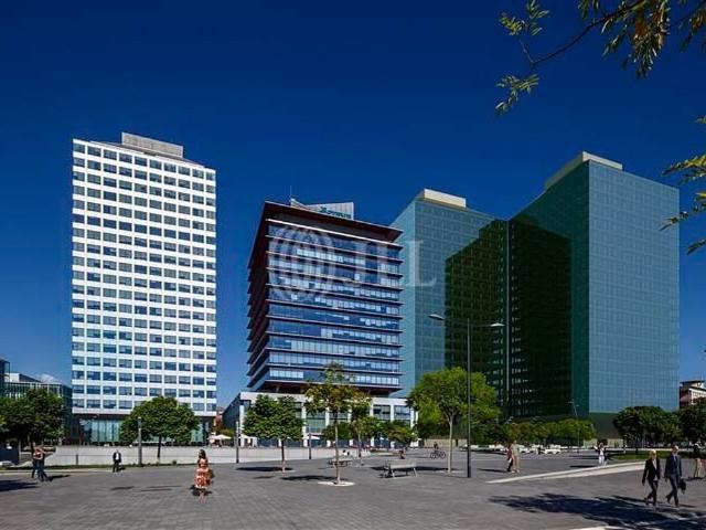 Oficina en alquiler en paseo De la Zona Franca, Barcelona, de 2.372 m² por 48.114