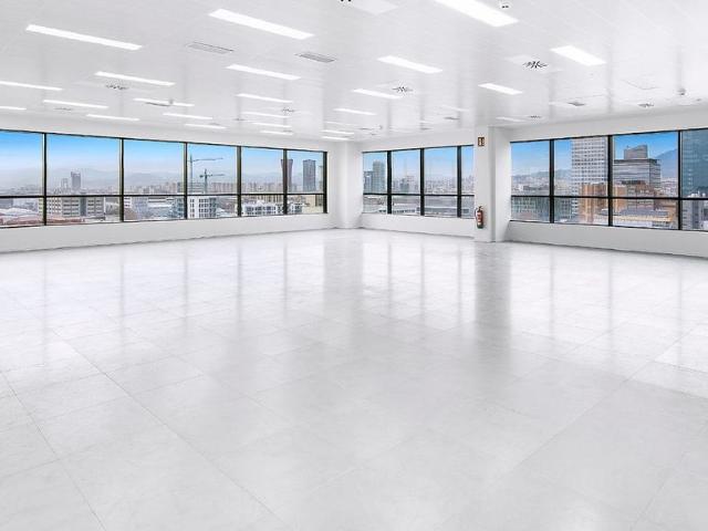 Oficina en alquiler en paseo De la Zona Franca, Barcelona, de 2.415 m² por 48.300