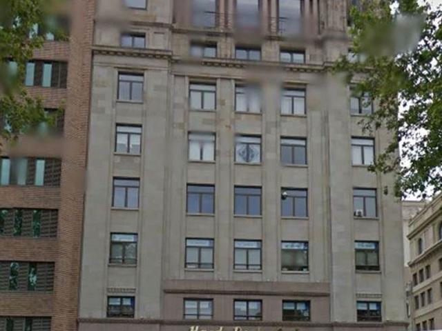 Oficina en alquiler en plaza De Catalunya, Barcelona, de 561 m² por 11.501