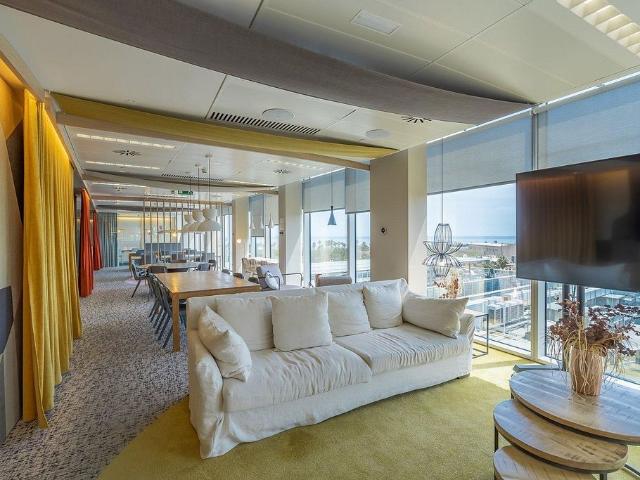 Oficina en alquiler en plaza Del Gas, Barcelona, de 104 m² por 11.200