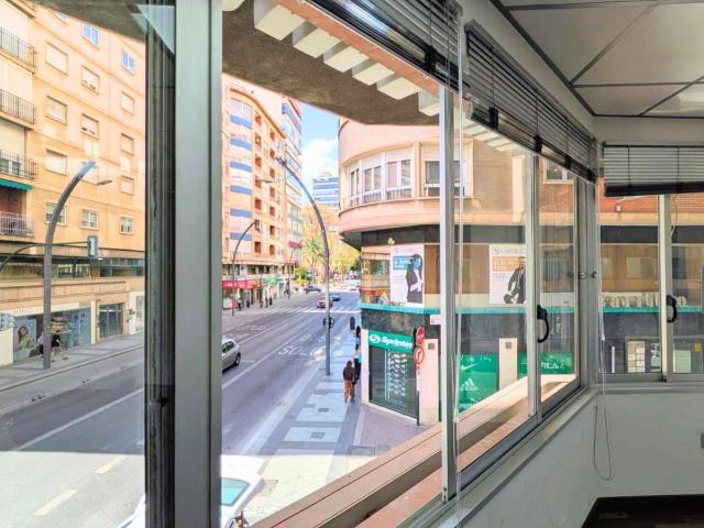 OFICINA EN ALQUILER EN PLENA GRAN VÍA