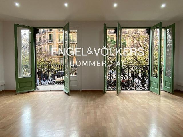 Oficina en alquiler en rambla De Catalunya, Barcelona, de 65 m² por 1.301