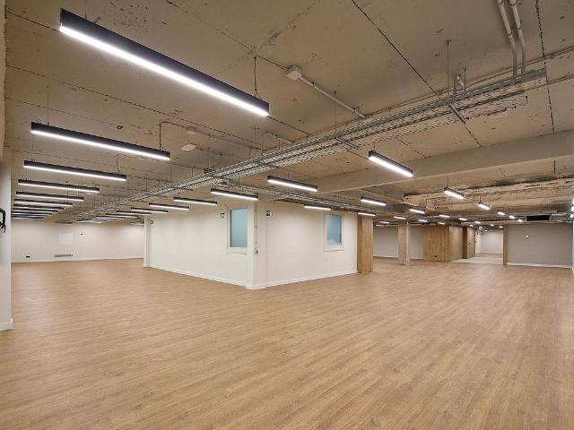 Oficina en alquiler en rambla De Catalunya, Barcelona, de 680 m² por 8.500