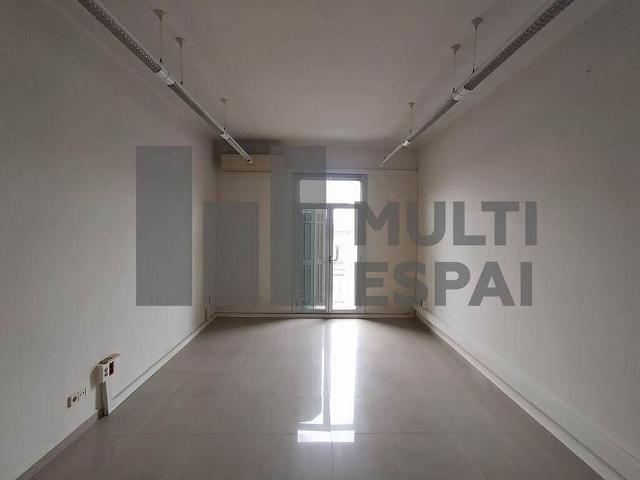 Oficina en alquiler en rambla De Catalunya, Barcelona, de 73 m² por 864