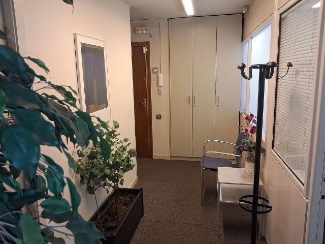 Oficina en alquiler en rambla D'ègara, Terrassa, de 40 m² por 525