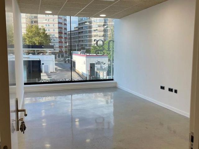 Oficina en alquiler en Reus, de 12 m² por 175