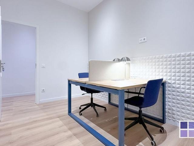 Oficina en alquiler en ronda De Sant Pere, Barcelona, de 28 m² por 600