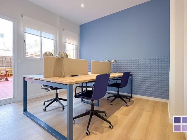Oficina en alquiler en ronda De Sant Pere, Barcelona, de 30 m² por 1.000