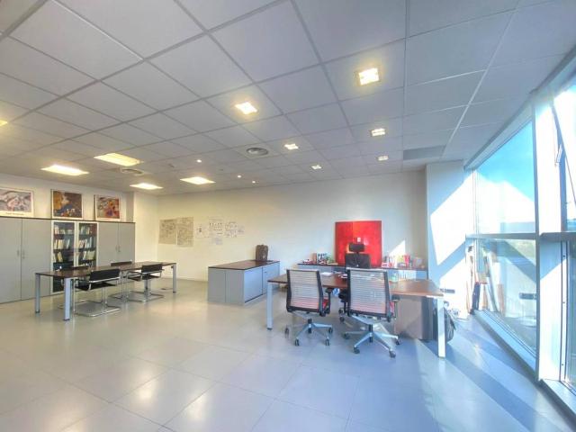 Oficina en Alquiler en Roquetes Can Magí