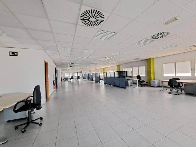 Oficina en Alquiler en Roquetes Can Magí