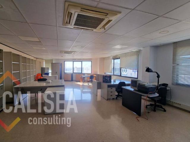 Oficina en Alquiler en Sud Zona Industrial
