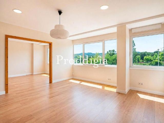 Oficina en alquiler en Sant Cugat del Vallès, de 190 m² por 1.600