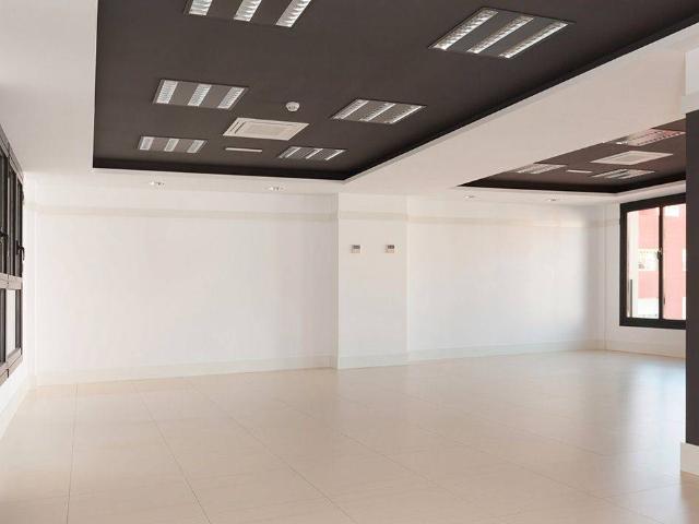 Oficina en Alquiler en Sants Badal