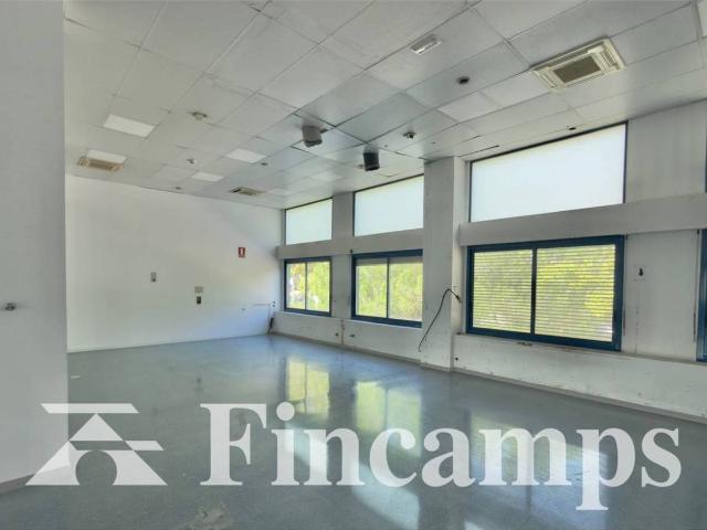 Oficina en Alquiler en Serraparera