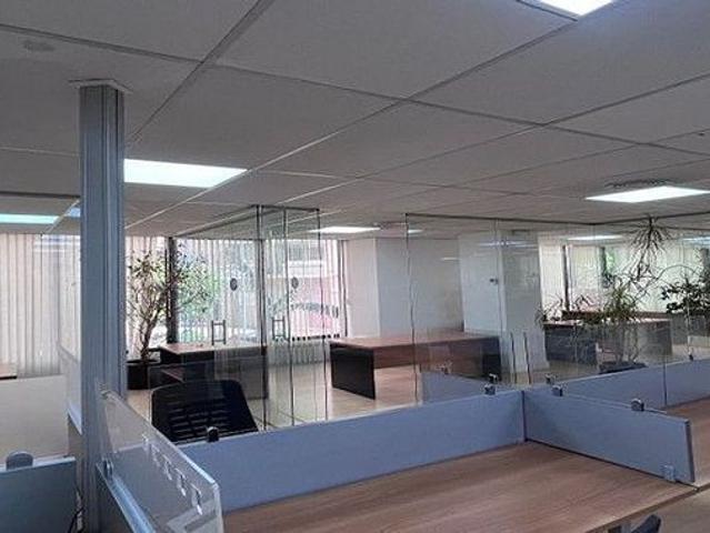 Oficina en alquiler en travesía De Les Corts, Barcelona, de 423 m² por 5.182