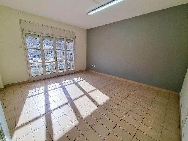 Oficina en alquiler en Vendrell, El, de 66 m² por 546