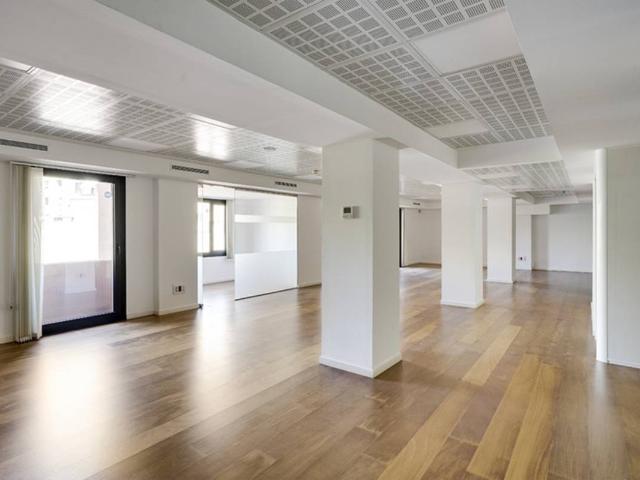 Oficina en Alquiler en Vila de Gràcia