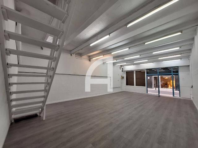 Oficina en Alquiler en Vila de Gràcia