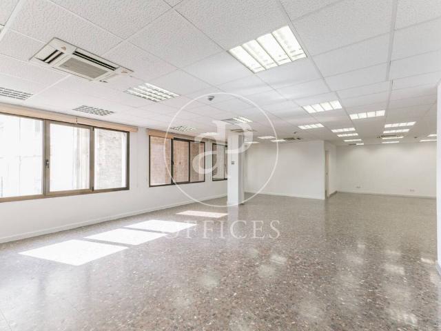 Oficina en Alquiler en Vila de Gràcia