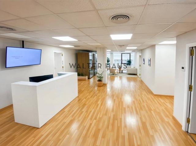 Oficina en Alquiler en Vila de Gràcia