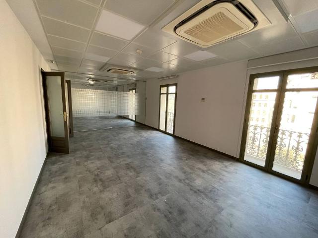 Oficina en Alquiler en Vila de Gràcia