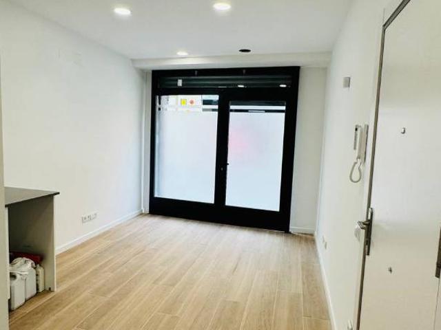 Oficina en Alquiler en Vila de Gràcia