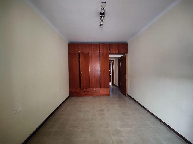 Oficina en alquiler en Vilafranca del Penedès, de 59 m² por 400